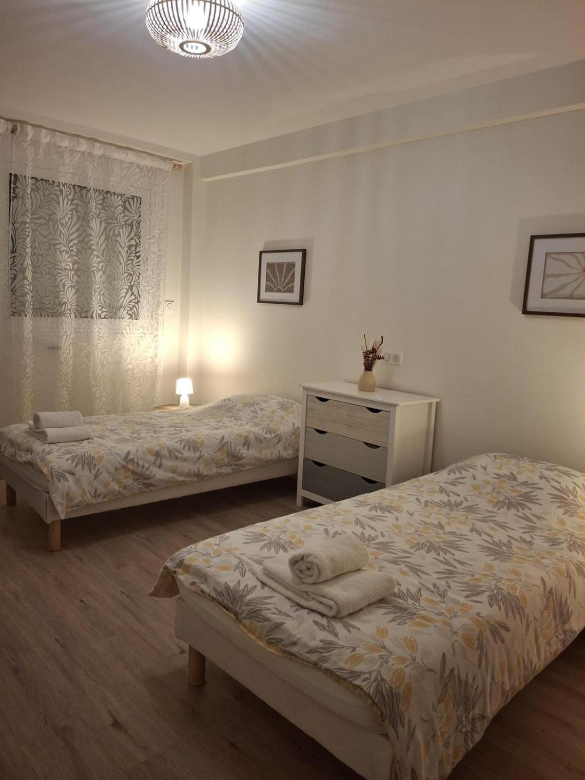 3 Pieces Apartment A Juan-Les-Pins Антиб Екстериор снимка